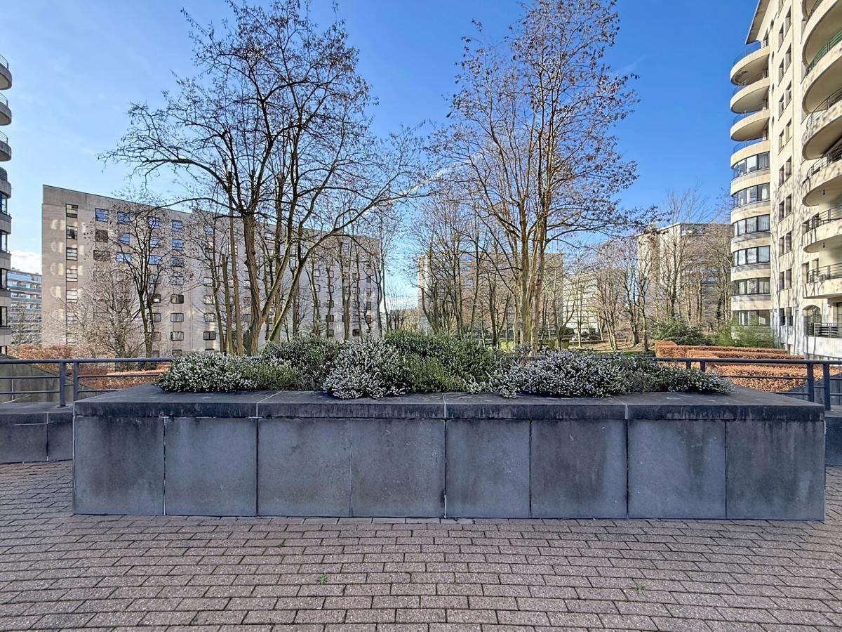 Parc Brugmann : Bel appartement 3 chambres + terrasse 