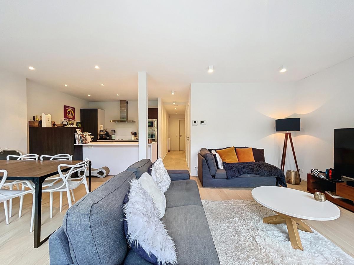 Coghen : Sublime rez-de-chaussée avec jardin