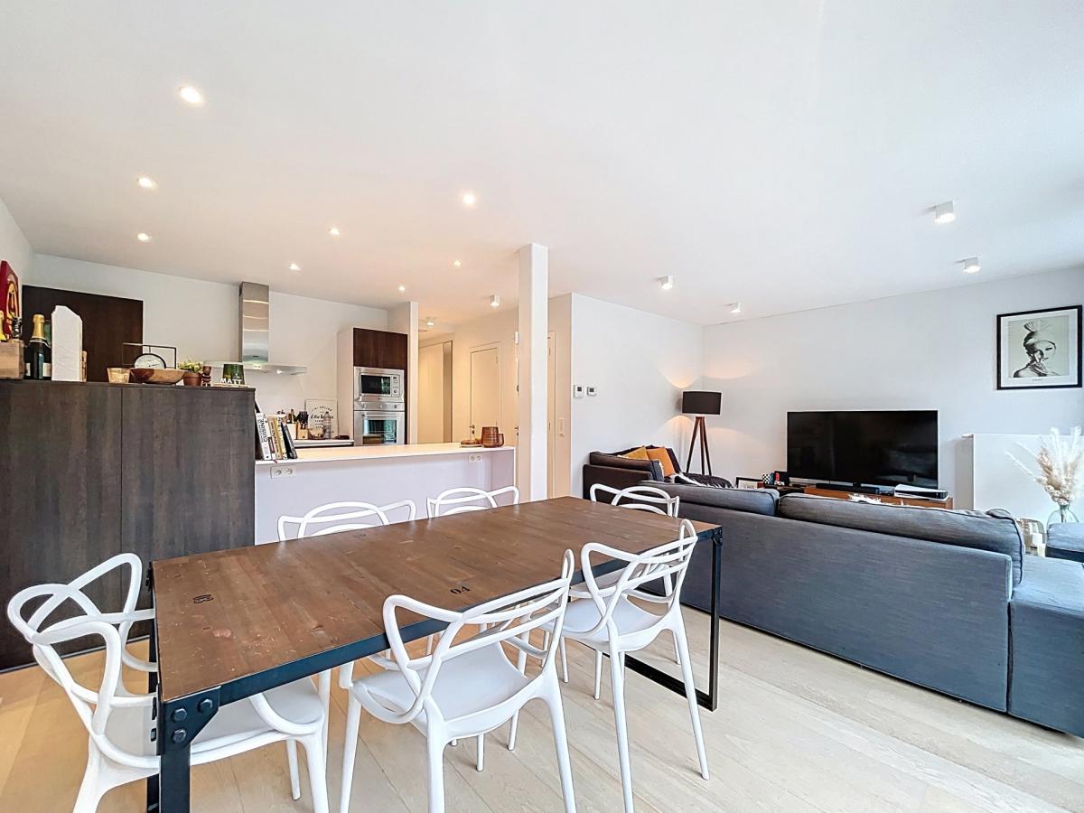 Coghen : Sublime rez-de-chaussée avec jardin