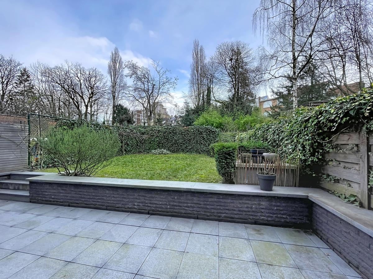 Coghen : Sublime rez-de-chaussée avec jardin