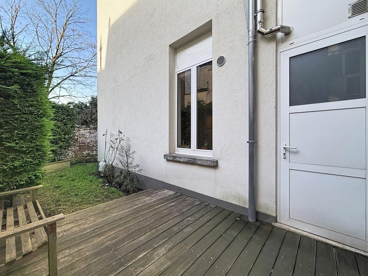 Haut de Saint-Gilles : Rez-de-chaussée avec jardin meublé