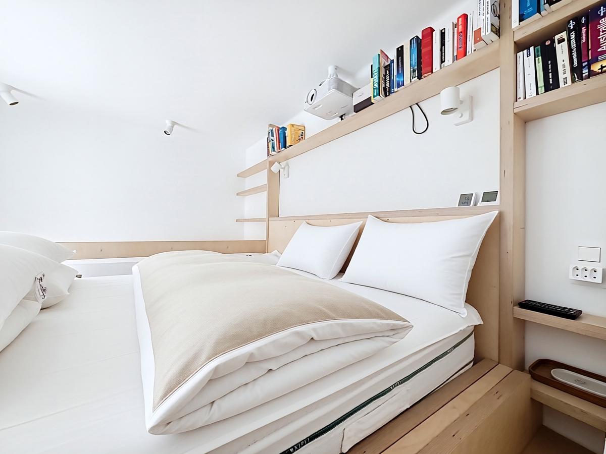 Haut de Saint-Gilles : Rez-de-chaussée avec jardin meublé