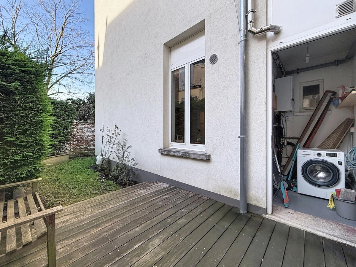 Haut de Saint-Gilles : Rez-de-chaussée avec jardin meublé
