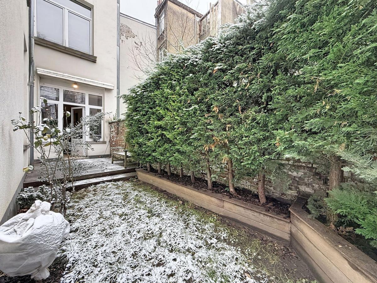 Haut de Saint-Gilles : Rez-de-chaussée avec jardin meublé