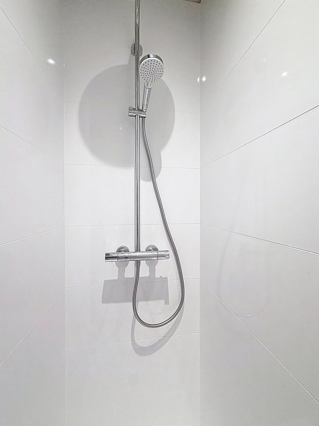 Vanderkindere : Beau flat entièrement rénové