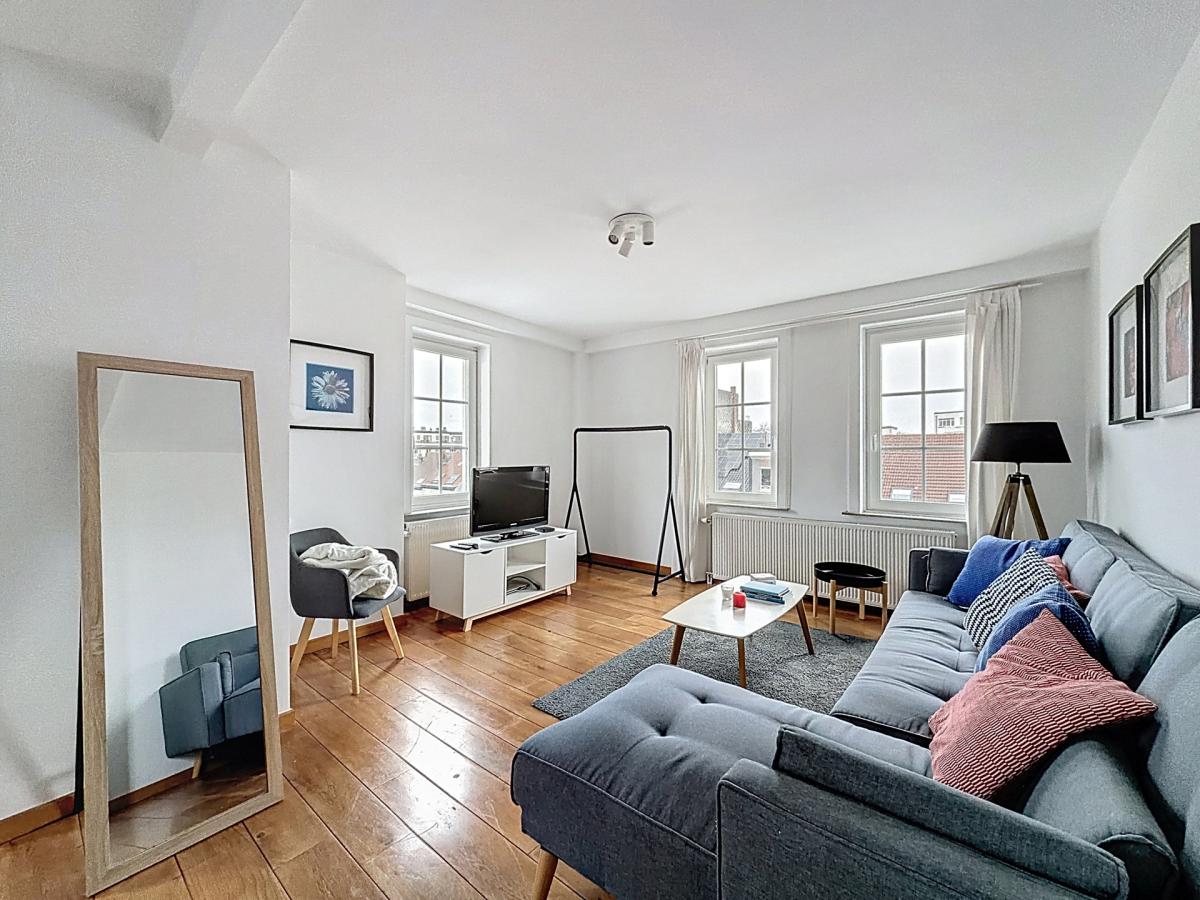 Vanderkindere / Albert : Bel appartement 1ch meublé