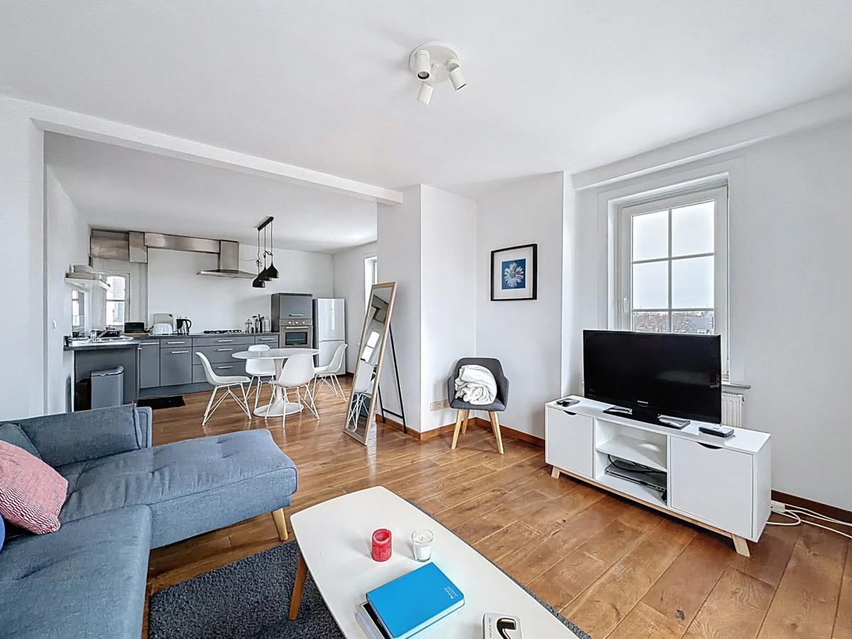 Vanderkindere / Albert : Bel appartement 1ch meublé