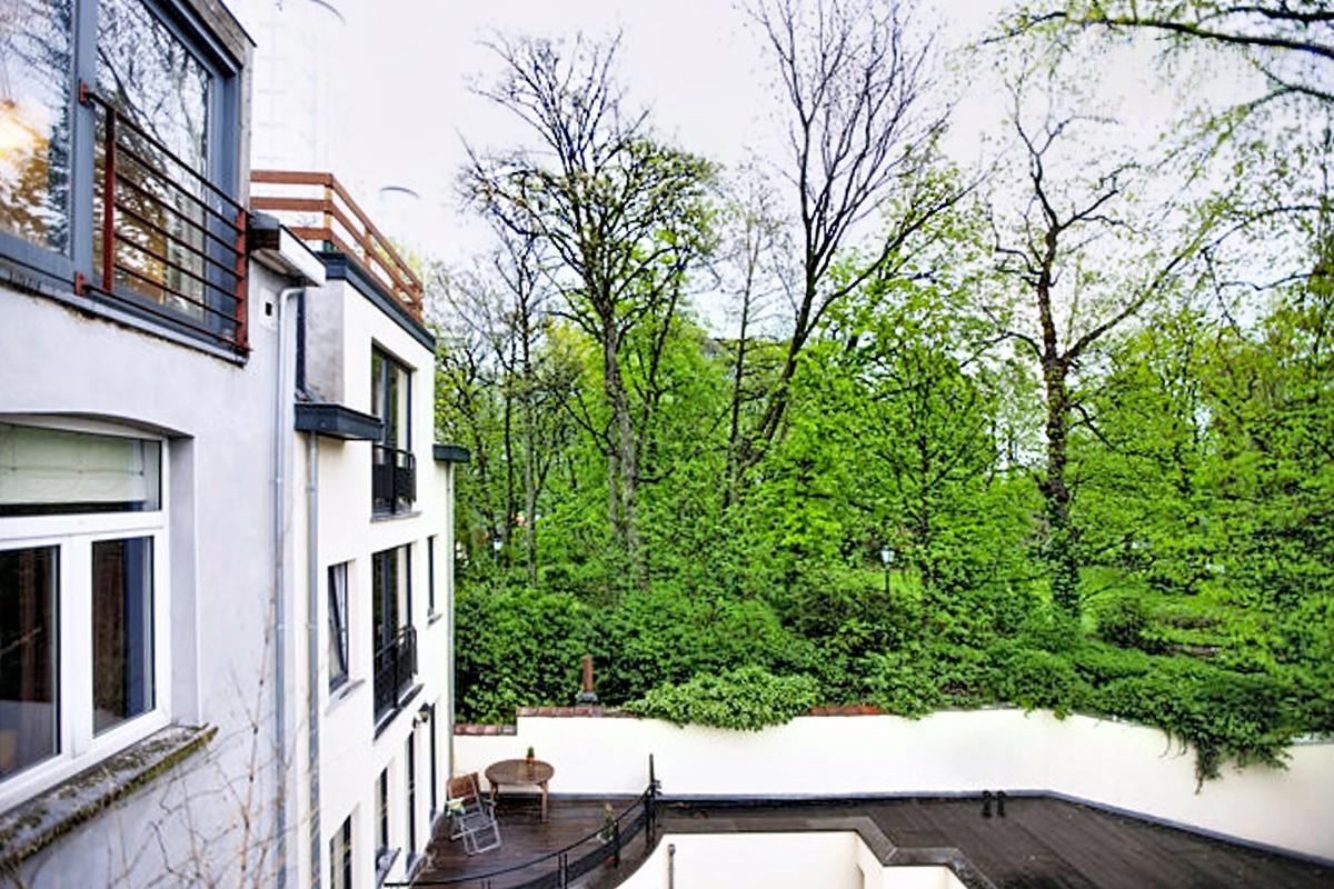 Quartier Européen : Duplex meublé 2 chambres avec terrasse