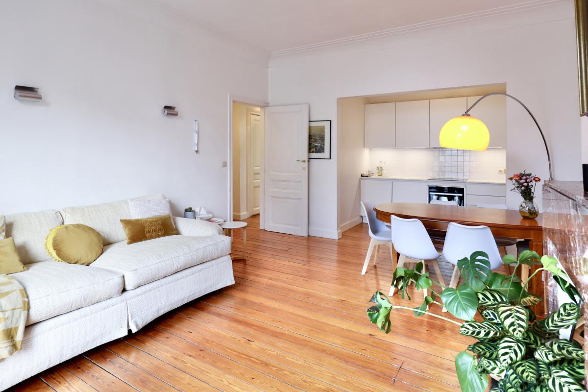 Place Luxembourg: magnifique appartement terrasse S/O 12 m²