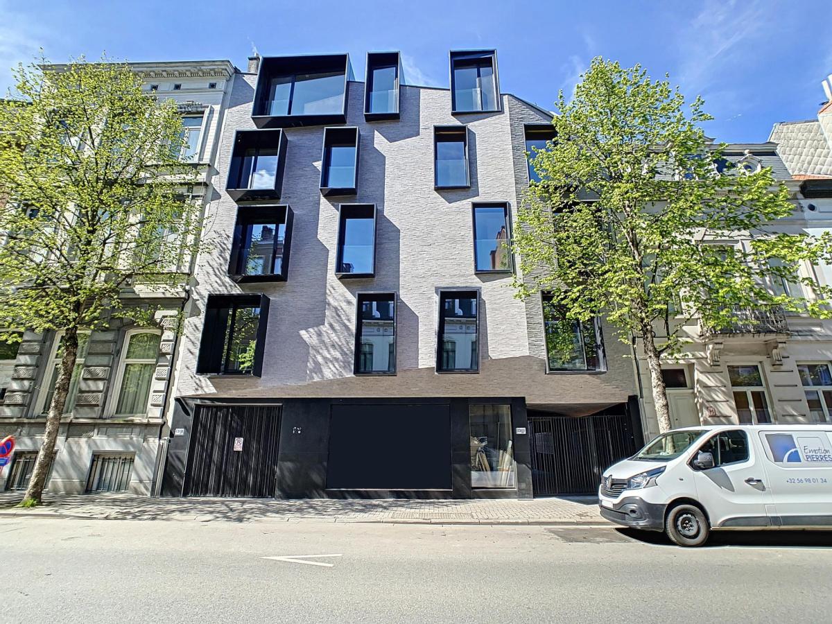 Vleurgat : Bel appartement moderne + terrasse PEB A++
