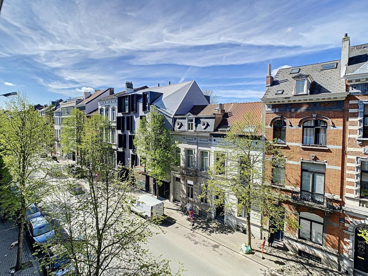 Vleurgat : Bel appartement moderne + terrasse PEB A++