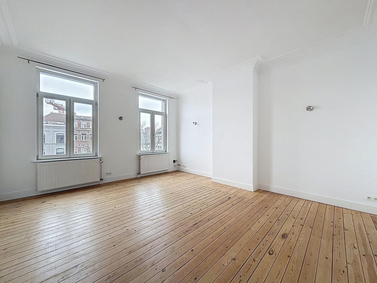 Place du Châtelain : Bel appartement de 2 chambres