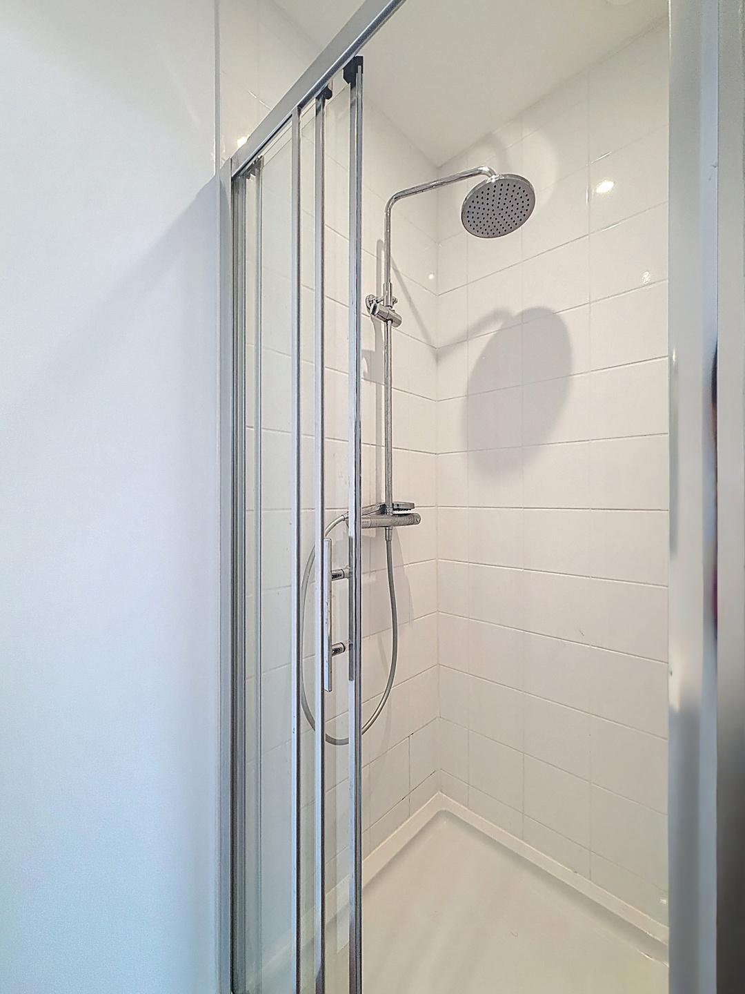 Place du Châtelain : Bel appartement de 2 chambres