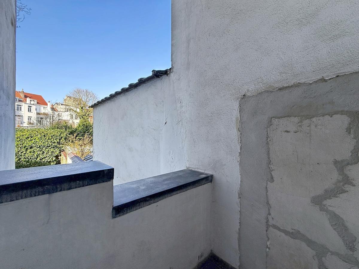 Chatelain : Superbe appartement 2 chambres + balcon