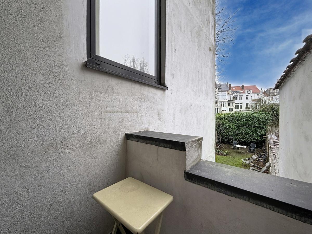Chatelain : Superbe appartement 2 chambres + balcon