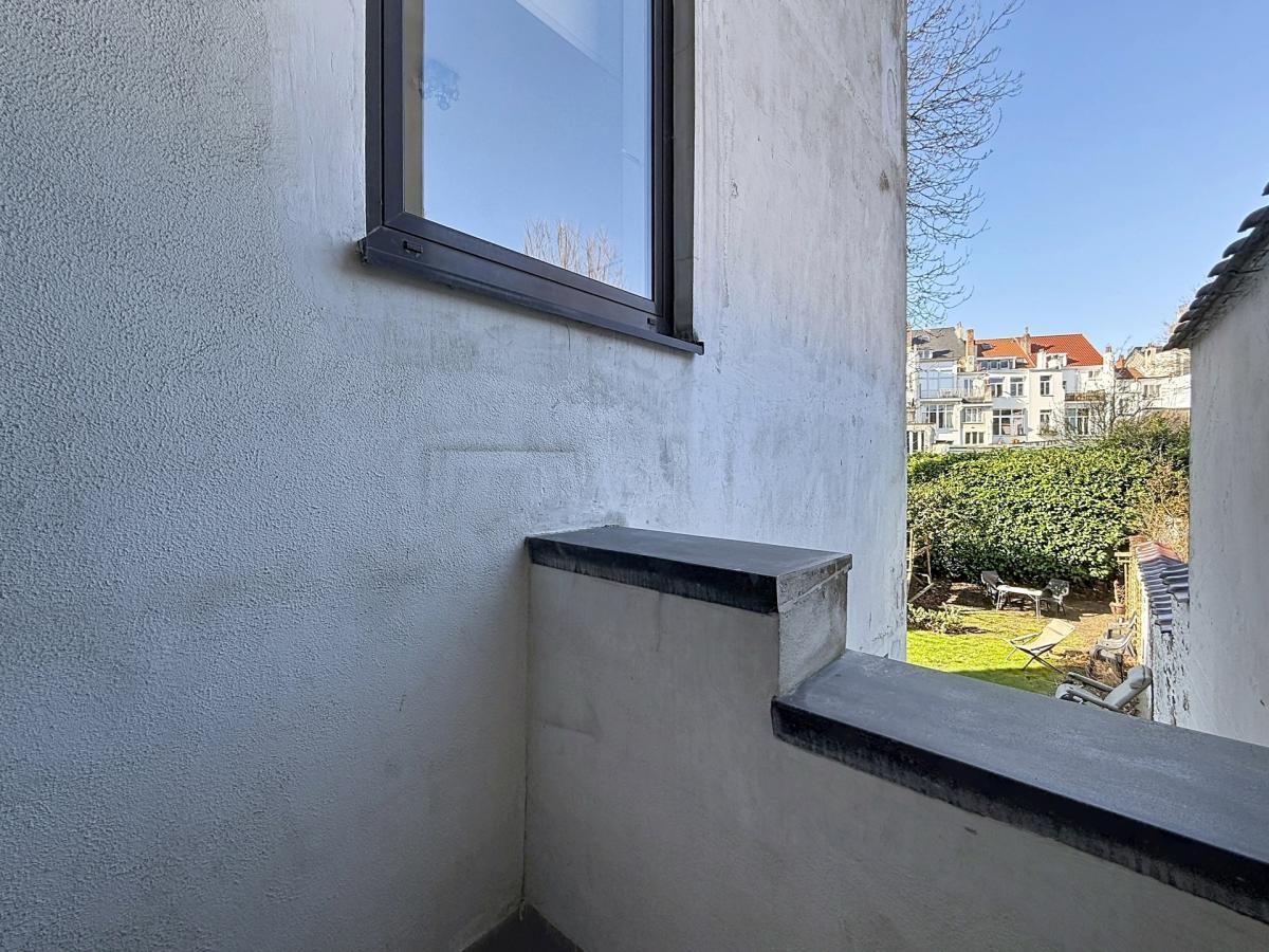 Chatelain : Superbe appartement 2 chambres + balcon