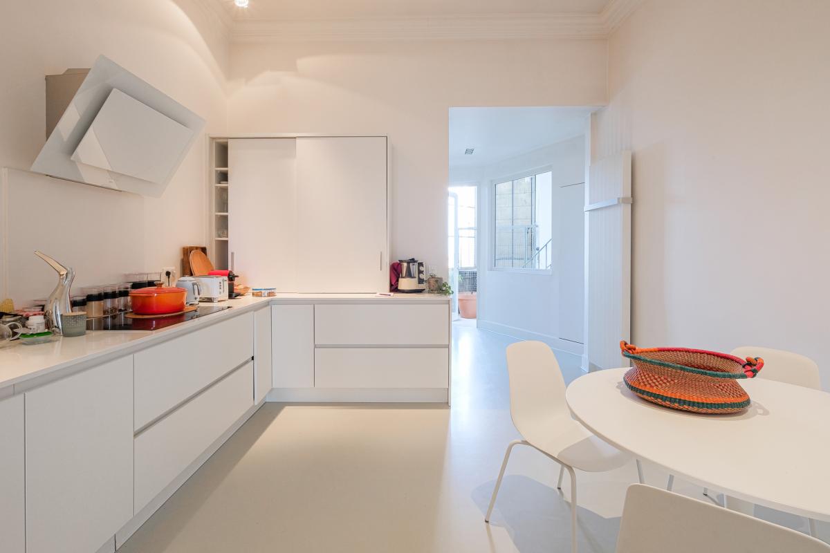 Place Brugmann : bel appartement rénové 4 chambres