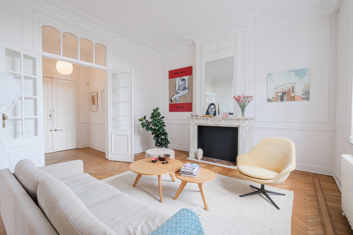 Place Brugmann : bel appartement rénové 4 chambres