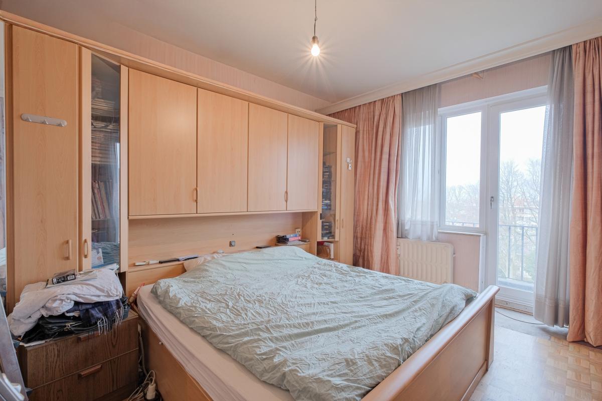 Churchill/ Cambre: appartement de standing terrasse, parking