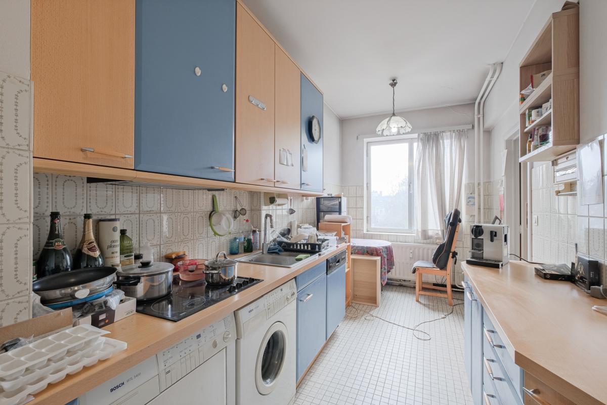 Churchill/ Cambre: appartement de standing terrasse, parking