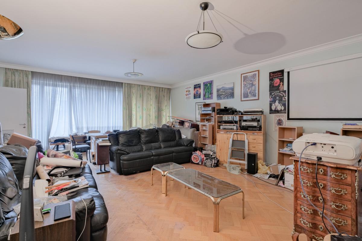 Churchill/ Cambre: appartement de standing terrasse, parking