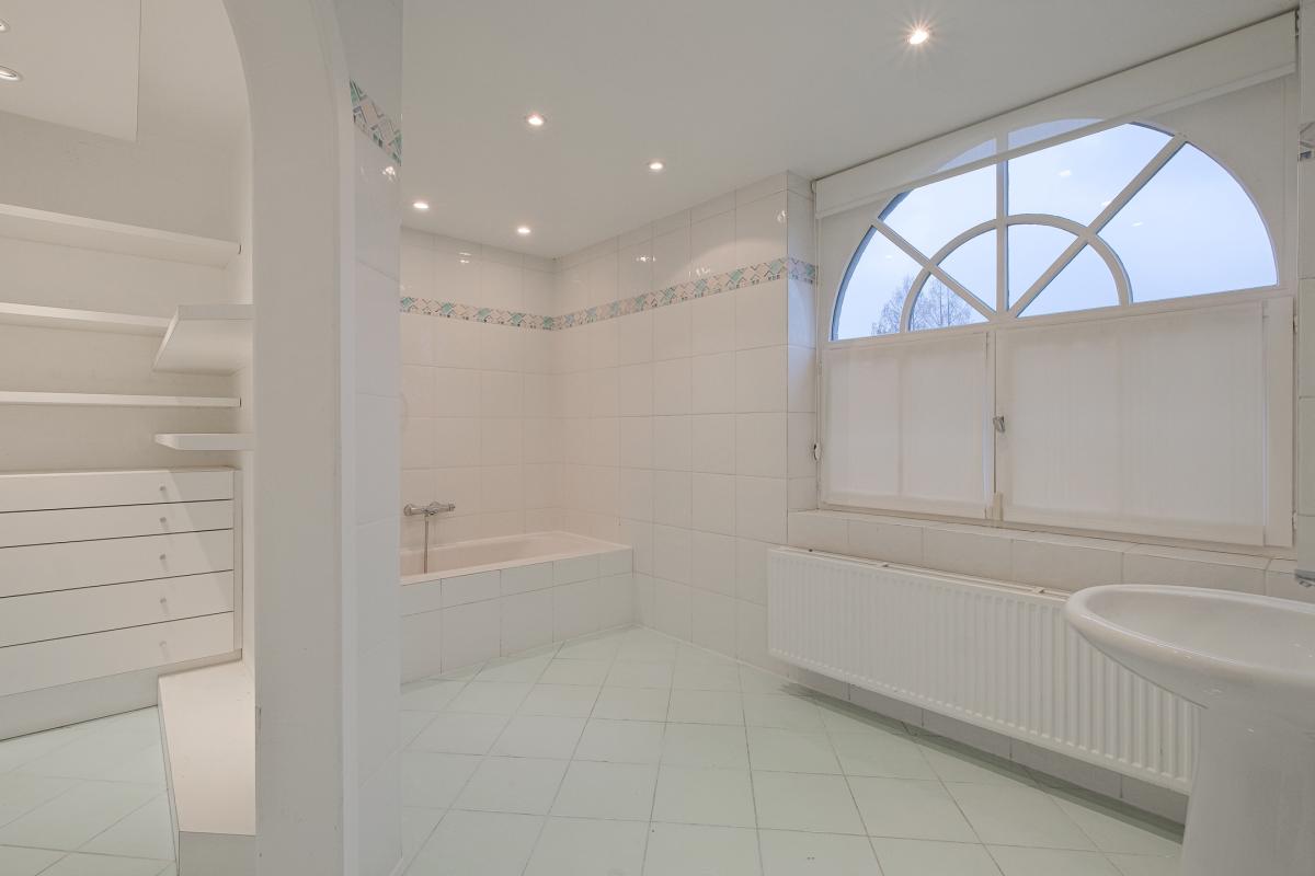 Parc Brugmann - Villa de ± 450 m² bruts avec jardin & garage