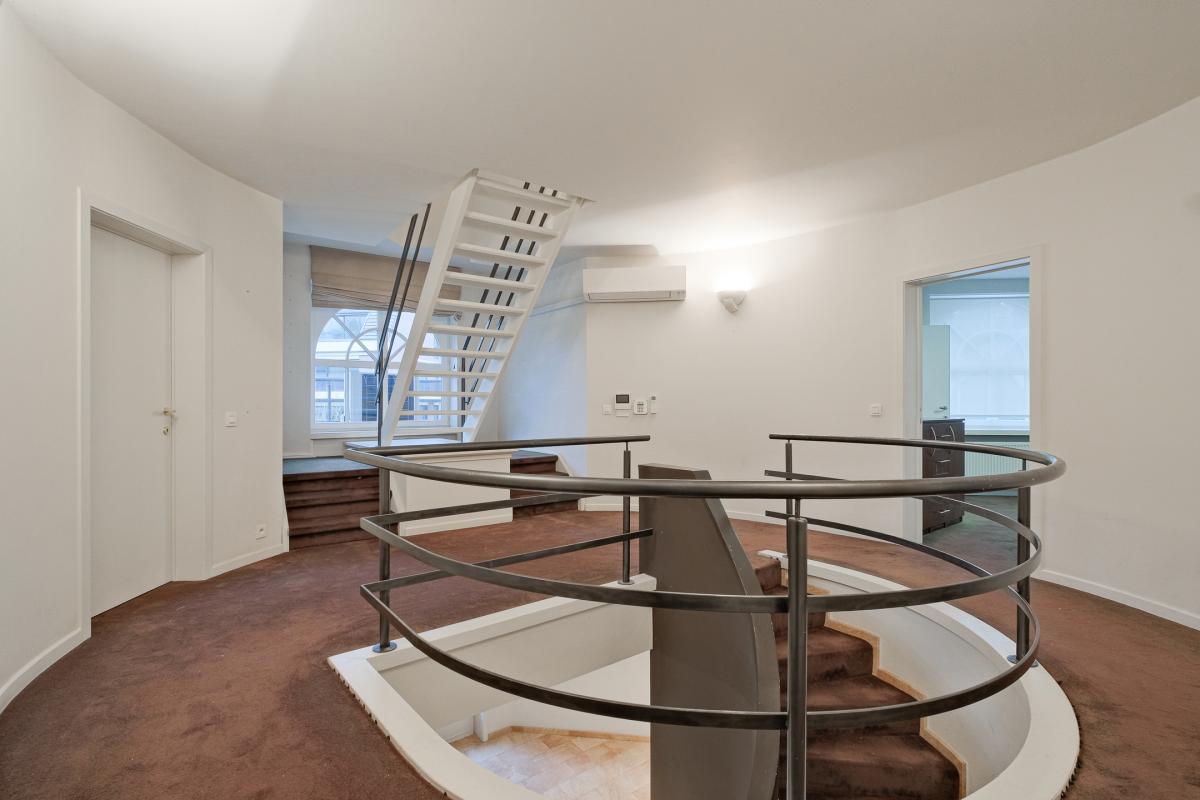 Parc Brugmann - Villa de ± 450 m² bruts avec jardin & garage