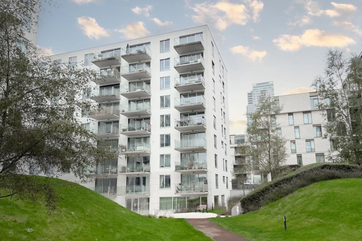 Centre/canal: appartement récent: terrasse 15 m², 2 parkings