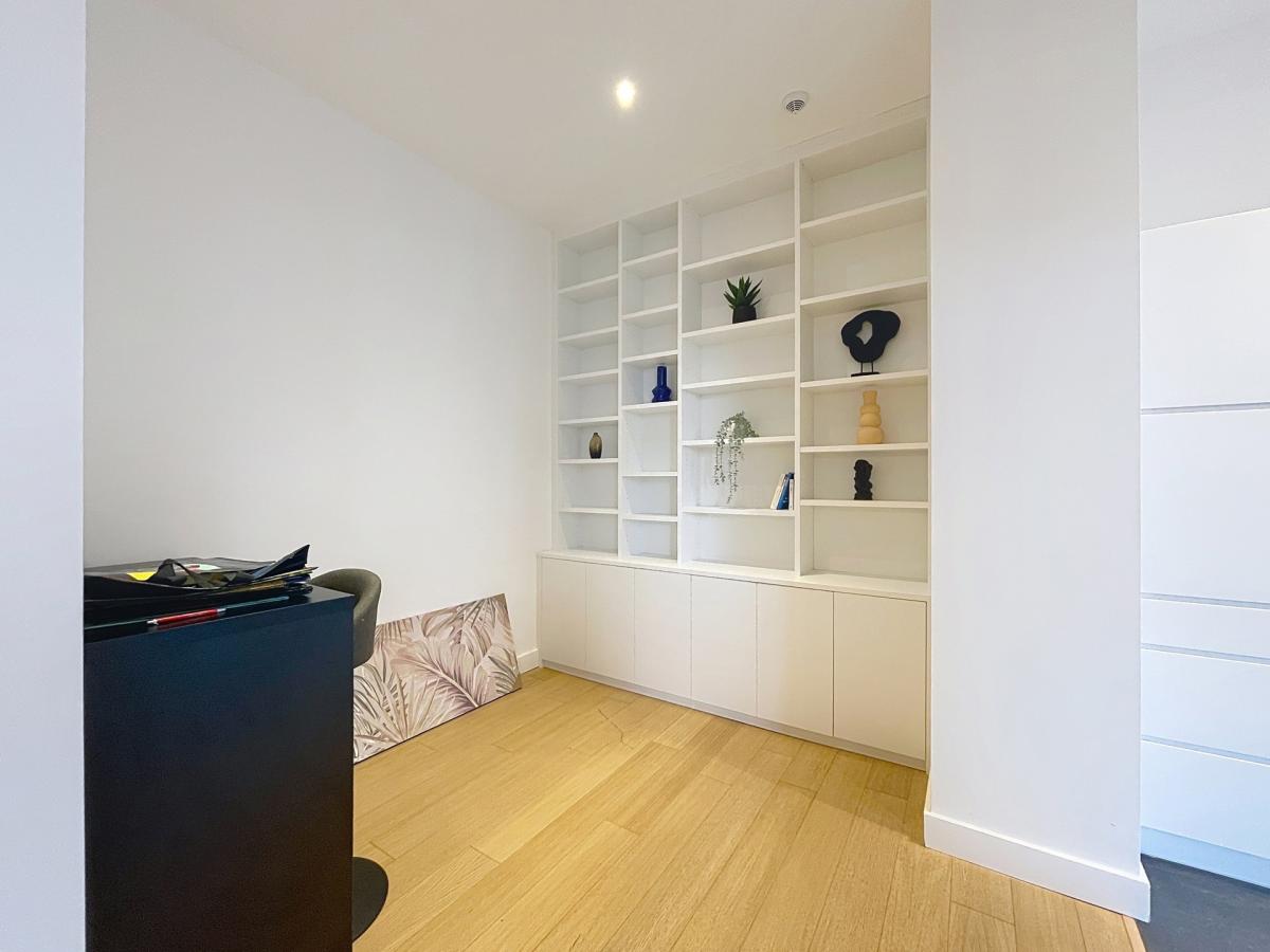 Châtelain/Stéphanie : Appartement meublé 3 chambres 