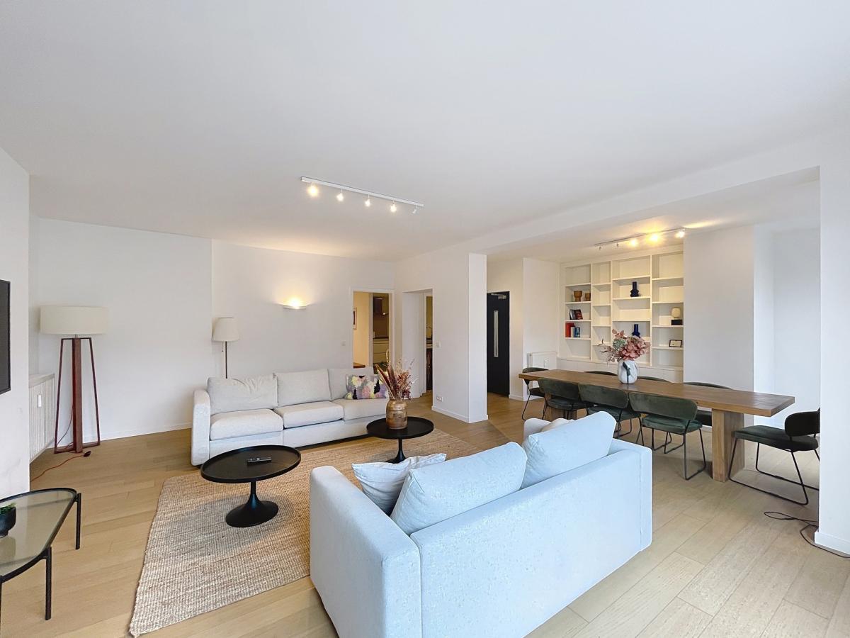 Châtelain/Stéphanie : Duplex meublé 3 chambres et terrasses