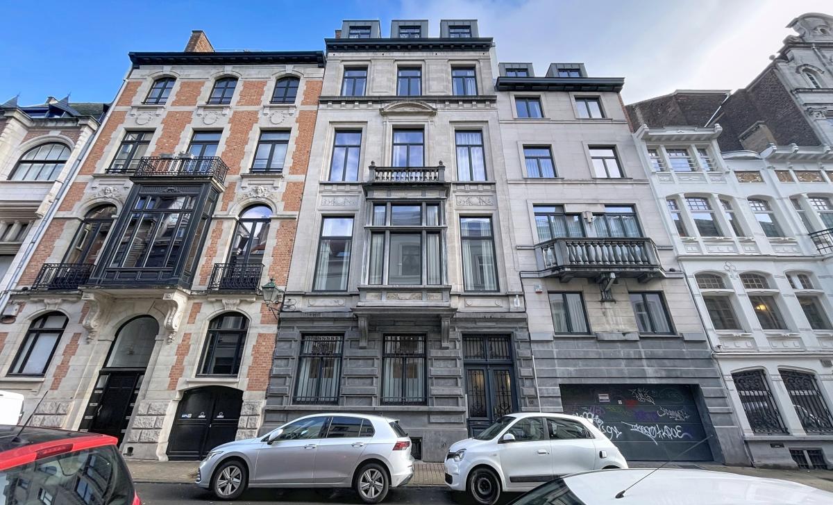Châtelain/Stéphanie : Duplex meublé 3 chambres et terrasses