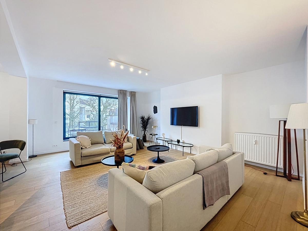 Châtelain/Stéphanie : Duplex meublé 3 chambres et terrasses