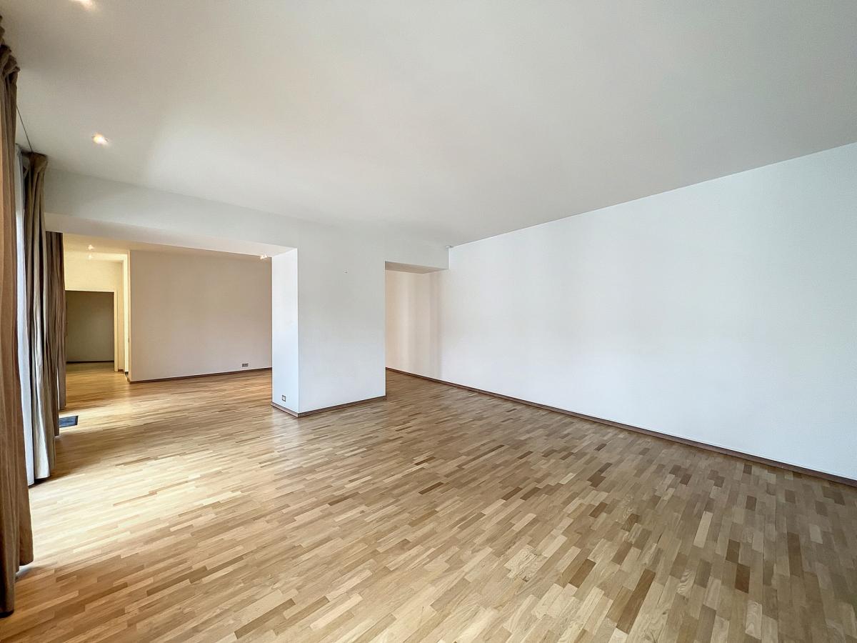 Sablon : Superbe appartement avec une grande terrasse