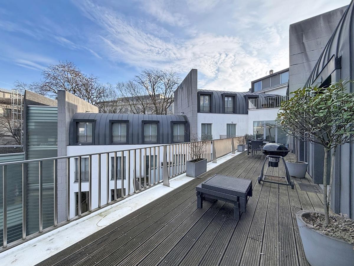 Sablon : Superbe appartement avec une grande terrasse