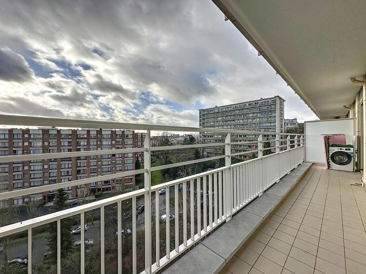 Château de Walzin : appartement meublé 3chambres + terrasses