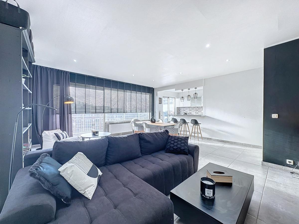 Château de Walzin : appartement meublé 3chambres + terrasses