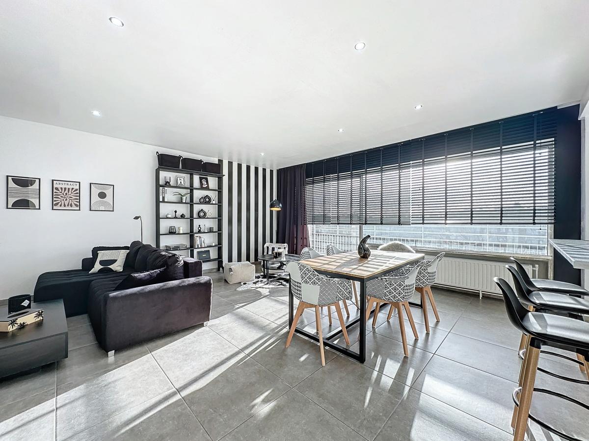 Château de Walzin : appartement meublé 3chambres + terrasses