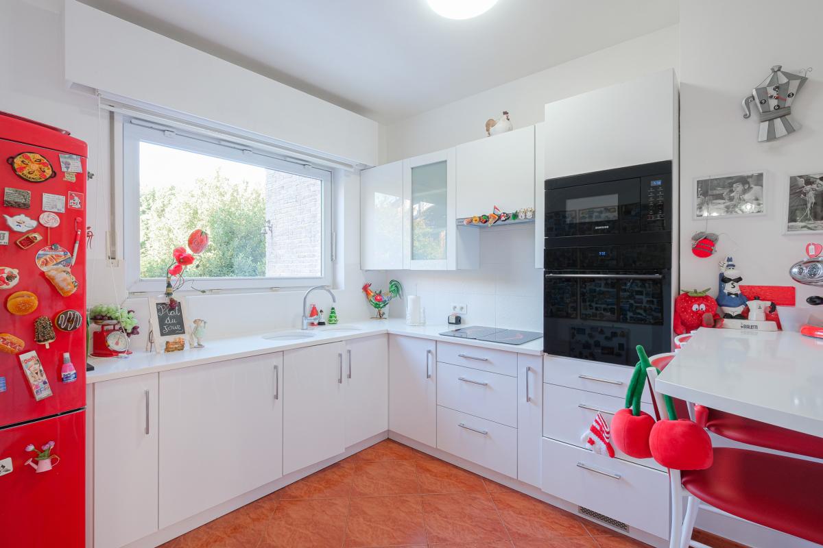 Splendide maison: jardin sud, double garage, prof. libérale