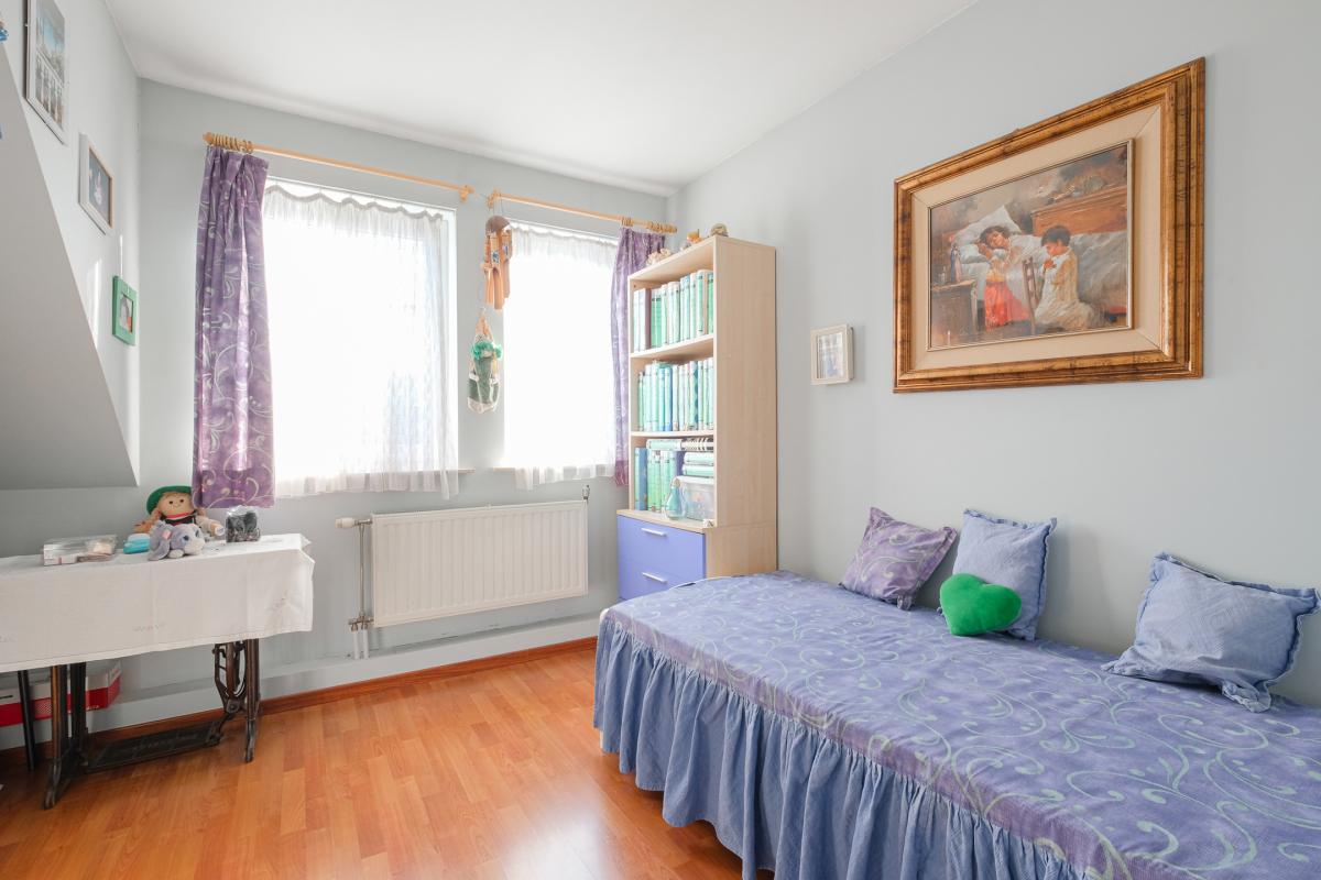 Splendide maison: jardin sud, double garage, prof. libérale