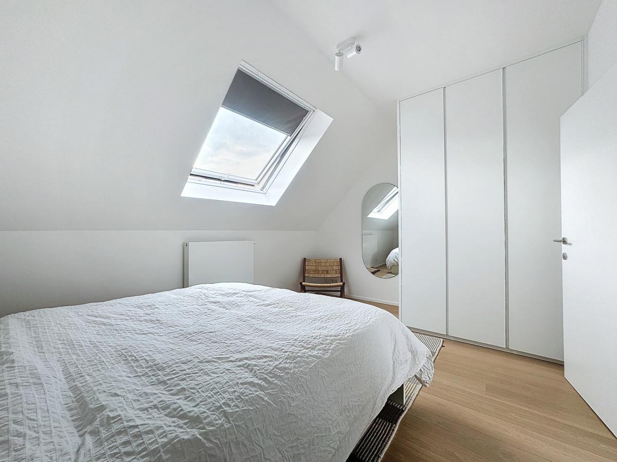 Bruxelles Centre : Joli duplex 2 chambres meublé + terrasse