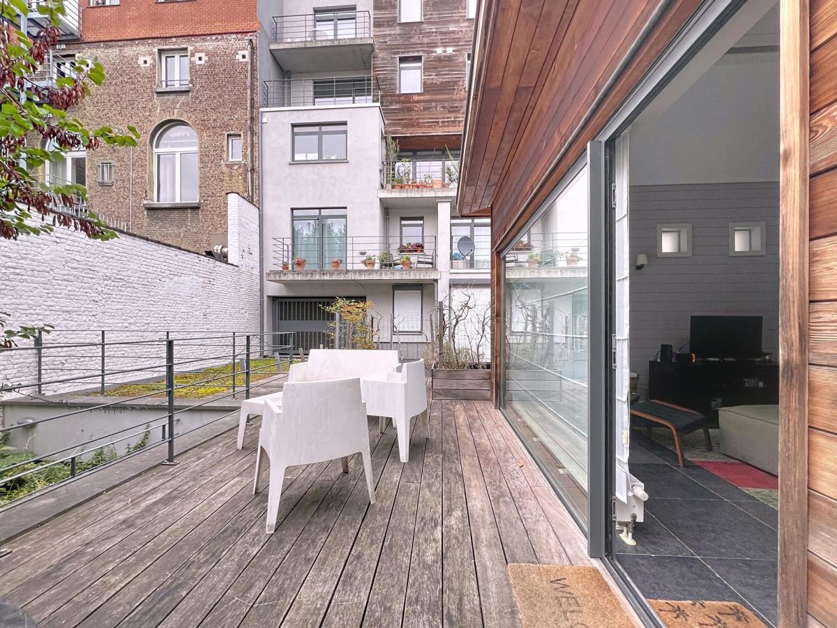 Centre de Bruxelles : magnifique maison + jardin + parking