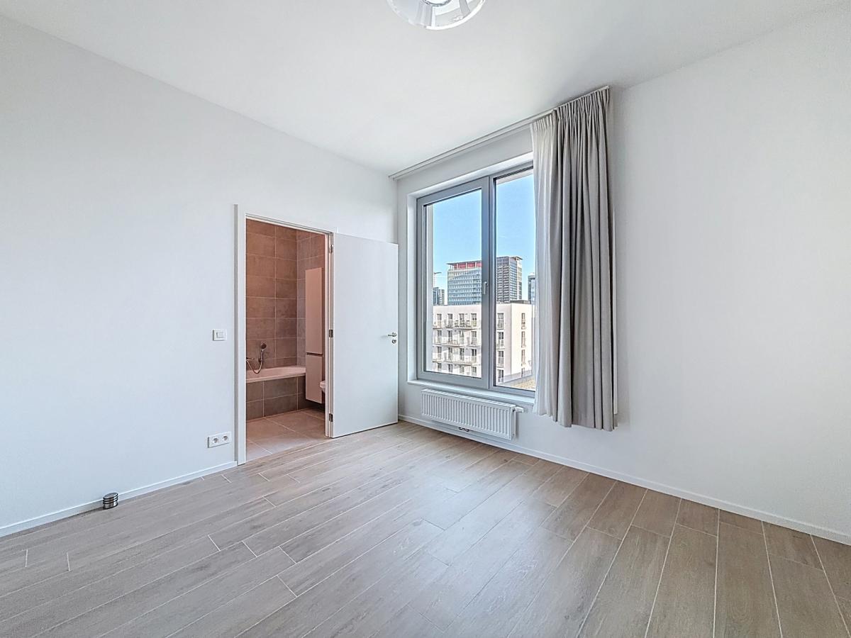 Bruxelles Canal Wharf : Superbe penthouse + grande terrasse