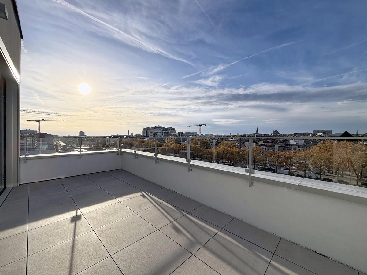 Bruxelles Canal Wharf : Superbe penthouse + grande terrasse