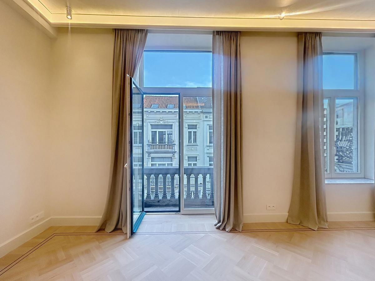 Sablon : Superbe appartement 2 chambres entièrement neuf