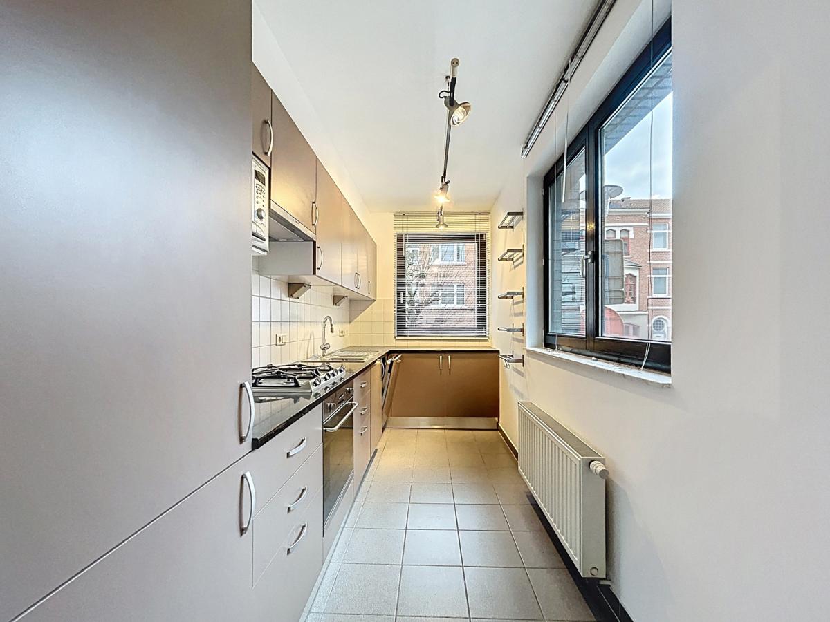 Ixelles : Superbe duplex 2 chambres avec terrasse