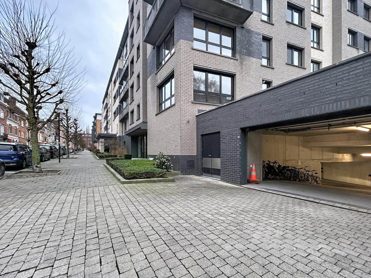 Ixelles : Superbe duplex 2 chambres avec terrasse