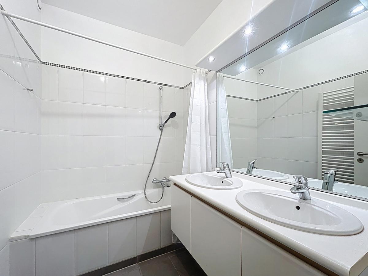 Ixelles : Superbe duplex 2 chambres avec terrasse