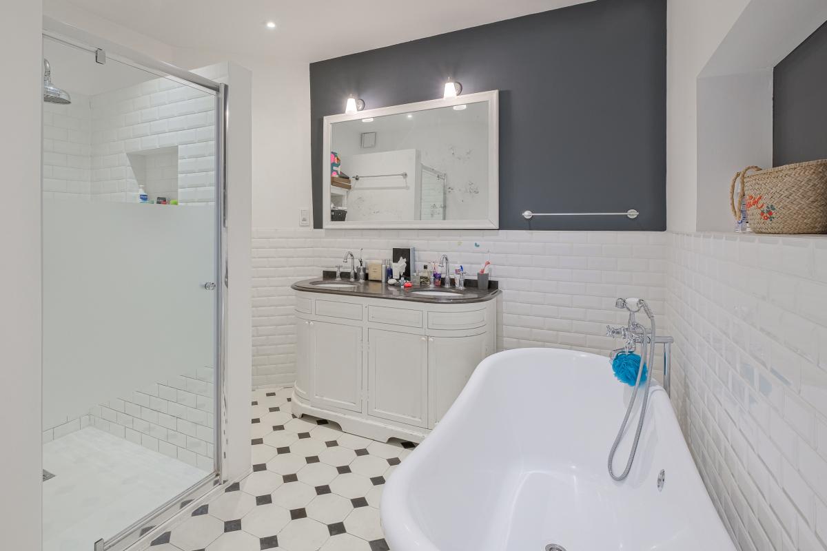 Vanderkindere : Belle arrière maison 4 chambres + jardin