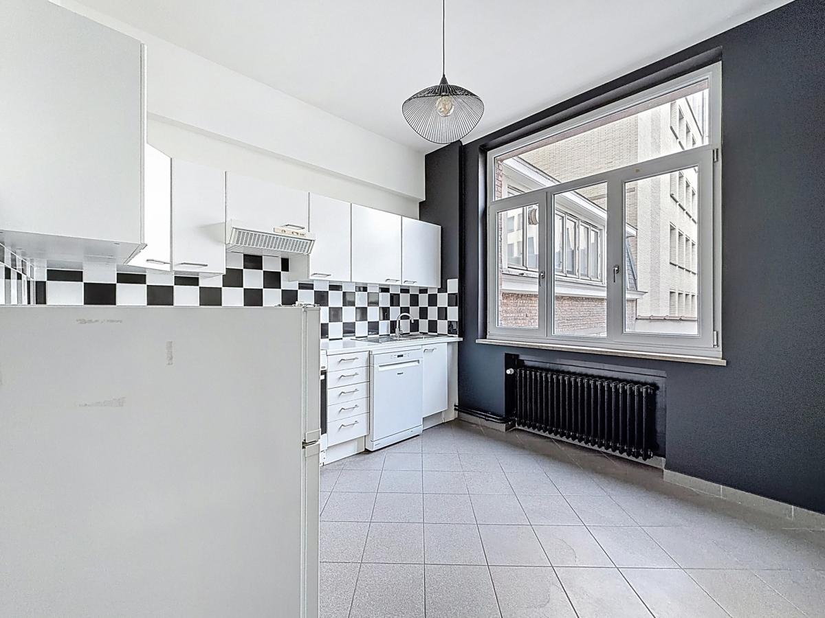 Boulevard Waterloo : Bel appartement meublé de 2 chambres