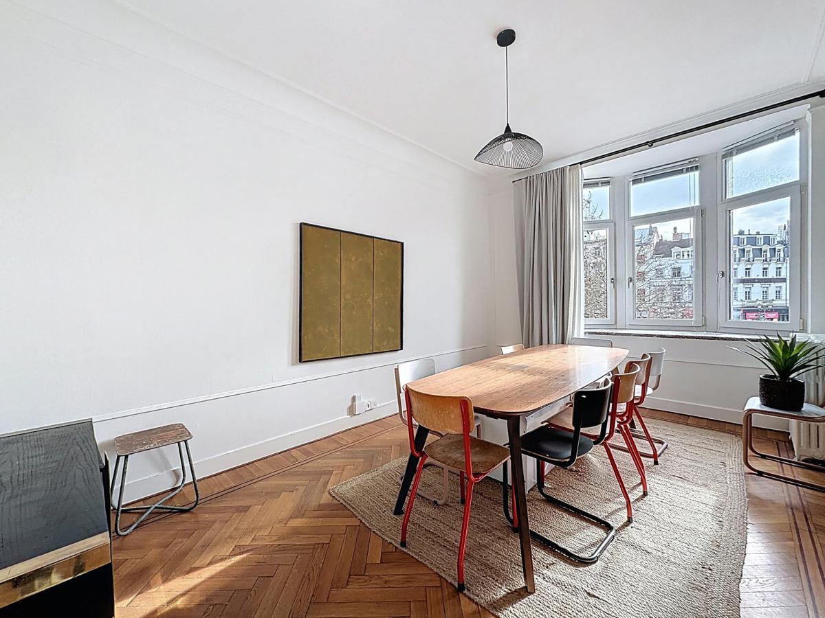 Boulevard Waterloo : Bel appartement meublé de 2 chambres